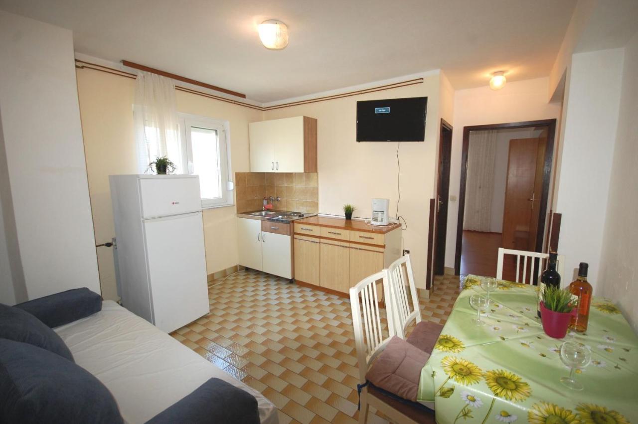 Apartments Dida By El-Pi Tours نجيفيش المظهر الخارجي الصورة